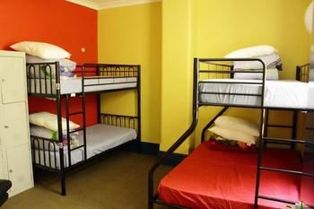 Central Perk Backpackers - Hostel - Accommodation Noosa 0
