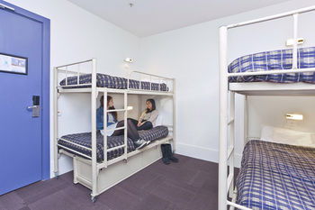 Melbourne Central YHA - Hostel - Accommodation Noosa 0