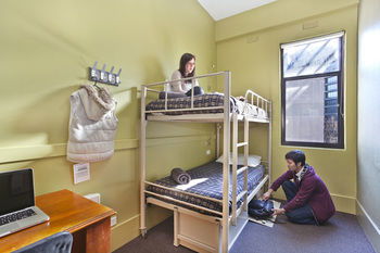 Melbourne Central YHA - Hostel - Accommodation Noosa 3