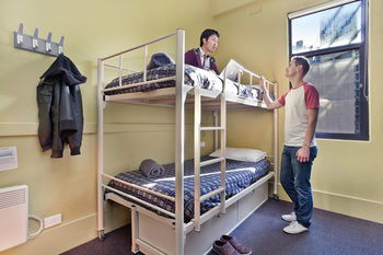Melbourne Central YHA - Hostel - Accommodation Noosa 9