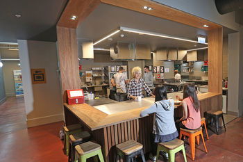 Melbourne Central YHA - Hostel - Accommodation Noosa 12