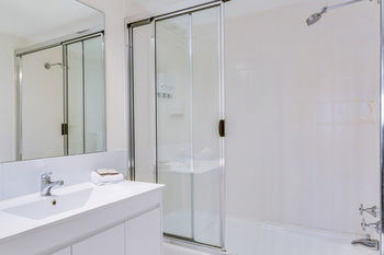 Metro Apartments On King Street - Accommodation Noosa 4