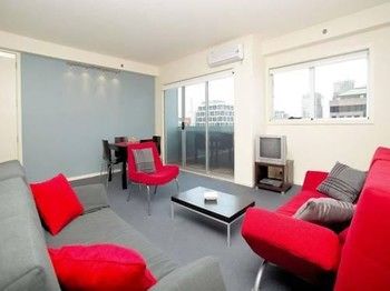 Plum Collins Street Serviced Apartments - Accommodation Noosa 8