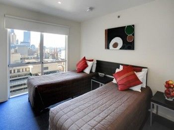 Plum Collins Street Serviced Apartments - Accommodation Noosa 13