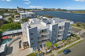 Sandy Shores Luxury Holiday Units - Accommodation Noosa 1