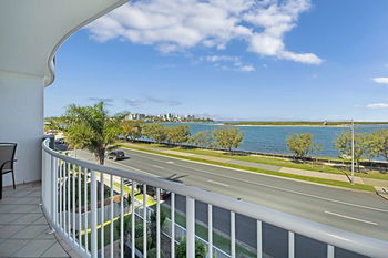 Sandy Shores Luxury Holiday Units - Accommodation Noosa 5