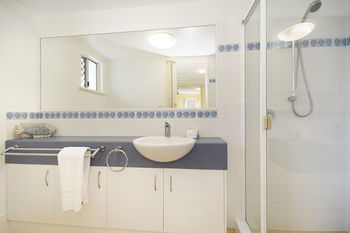 Sandy Shores Luxury Holiday Units - Accommodation Noosa 7