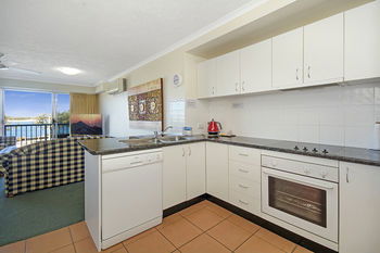Sandy Shores Luxury Holiday Units - Accommodation Noosa 23