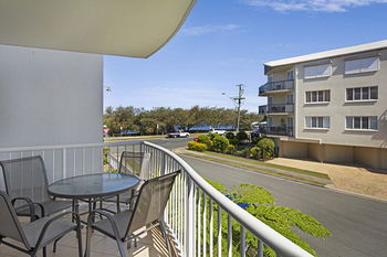 Sandy Shores Luxury Holiday Units - Accommodation Noosa 49