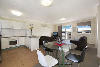Sandy Shores Luxury Holiday Units - Accommodation Noosa 50