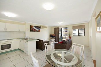 Sandy Shores Luxury Holiday Units - Accommodation Noosa 51