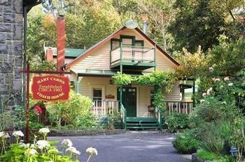 Mary Card's Coach House - Accommodation Noosa 0
