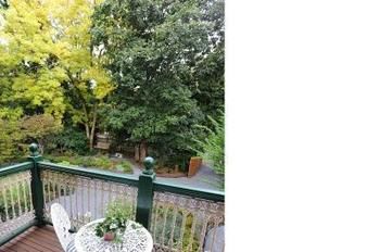 Mary Card's Coach House - Accommodation Noosa 1
