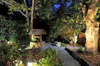 Mary Card's Coach House - Accommodation Noosa 3
