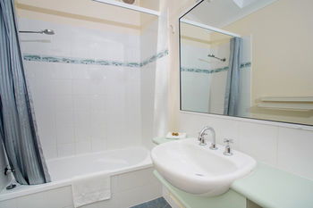 Ingenia Holidays Lake Macquarie - Accommodation Noosa 14