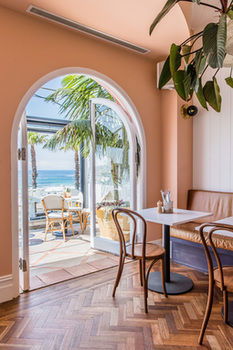Hotel Ravesis - Accommodation Noosa 22