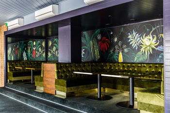 Hotel Ravesis - Accommodation Noosa 36