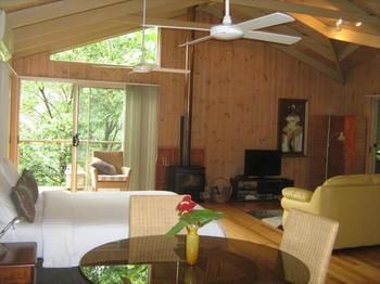 Belle's At Montville - Accommodation Noosa 10