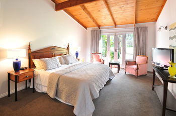 Araluen Villas - Accommodation Noosa 10