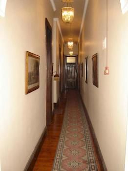 Lochinvar House B&B - Accommodation Noosa 10