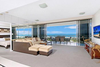Silver Sea On Sixth Resort - Accommodation Noosa 7