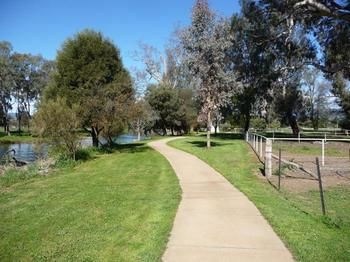 The Tumut Motor Inn - Accommodation Noosa 3