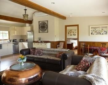 Gracehill - Accommodation Noosa 2
