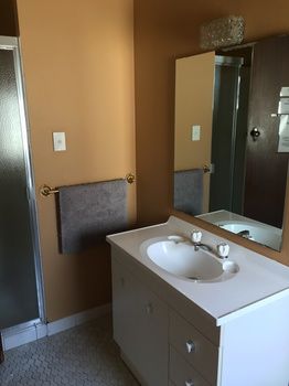 Strathfield Hotel - Accommodation Noosa 2