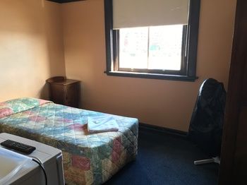 Strathfield Hotel - Accommodation Noosa 13