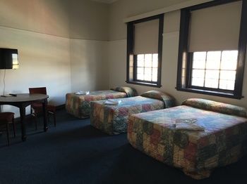 Strathfield Hotel - Accommodation Noosa 28