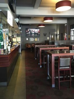 Strathfield Hotel - Accommodation Noosa 41