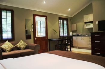 Sunshine Valley Cottages - Accommodation Noosa 13