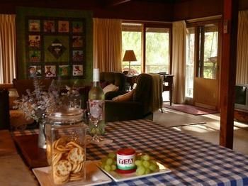 The Burrow At Wombat Bend - Accommodation Noosa 10
