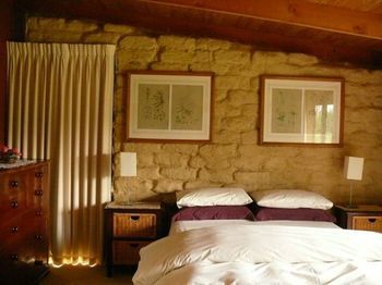 The Burrow At Wombat Bend - Accommodation Noosa 13