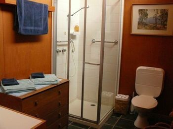 The Burrow At Wombat Bend - Accommodation Noosa 15