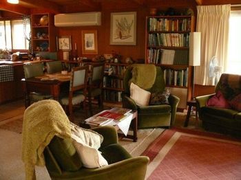 The Burrow At Wombat Bend - Accommodation Noosa 17