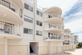Bayviews & Harbourview Holiday Apartments - Accommodation Noosa 0