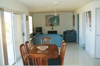 Bayviews & Harbourview Holiday Apartments - Accommodation Noosa 10