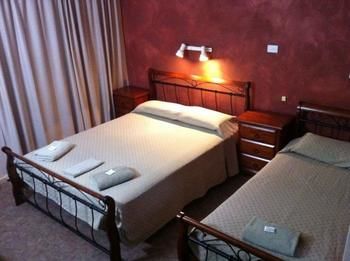 Bushmans Retreat Motor Inn - Accommodation Noosa 1