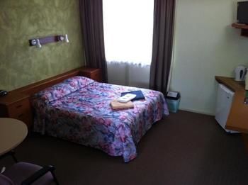 Bushmans Retreat Motor Inn - Accommodation Noosa 11