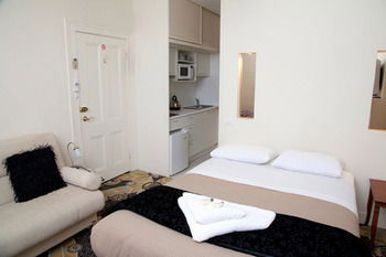Carlton Terrace - Accommodation Noosa 12