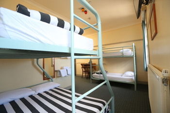 Blue Mountains YHA - Hostel - Accommodation Noosa 26