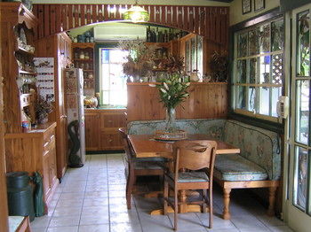 Hamilton Heritage B&B - Accommodation Noosa 11