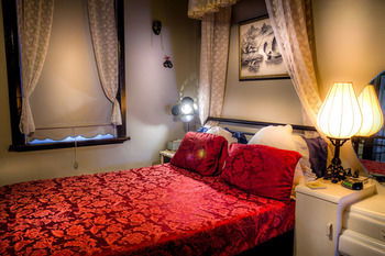 Hamilton Heritage B&B - Accommodation Noosa 17