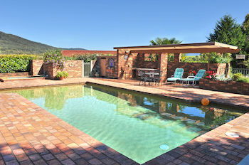 Langbrook Estate Cottages - Accommodation Noosa 0
