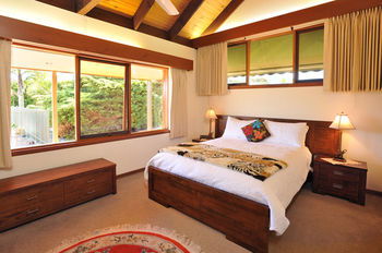 Langbrook Estate Cottages - Accommodation Noosa 3