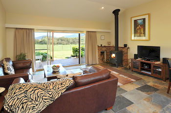 Langbrook Estate Cottages - Accommodation Noosa 9