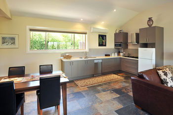 Langbrook Estate Cottages - Accommodation Noosa 10