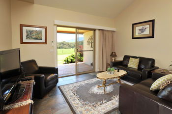 Langbrook Estate Cottages - Accommodation Noosa 17