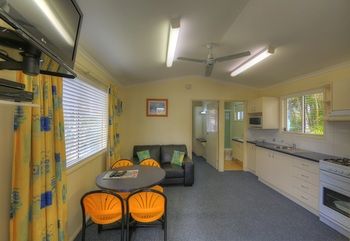 Alex Beach Cabins - Accommodation Noosa 37